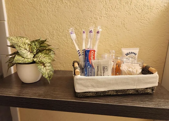 2-bed Condo, Cook-ready Kitchen, And Laundry, 5-8 Minutes From Of Arizona And Downtown Apartment Tucson